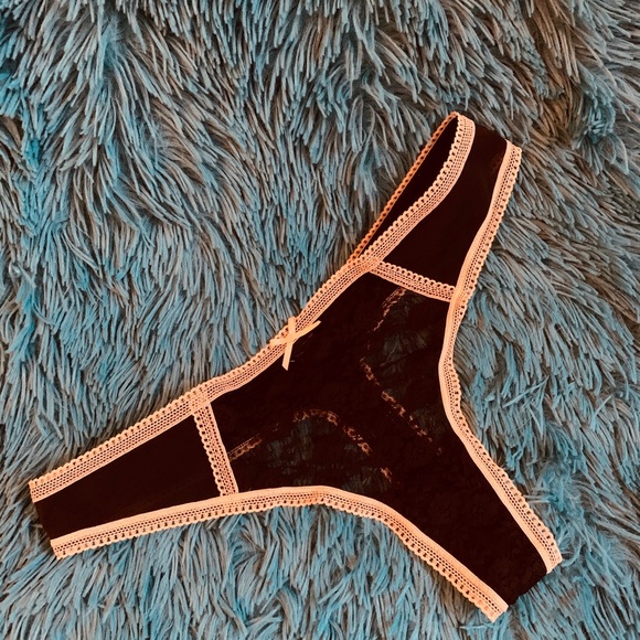 Bras N Things - Bra and Thong Set - Picture 2 of 5